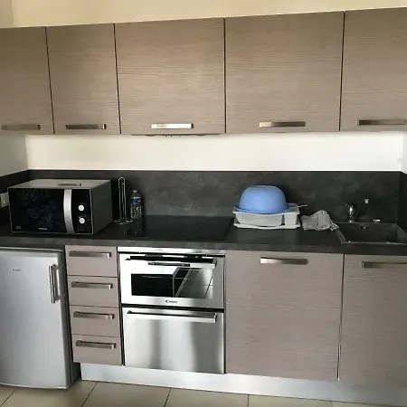 Studio Proche De La Plage Appartement