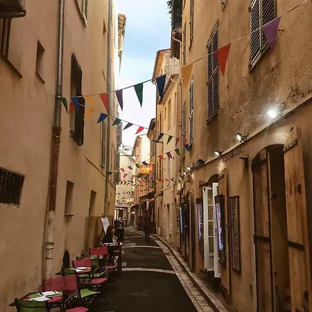 Studio Proche De La Plage Antibes