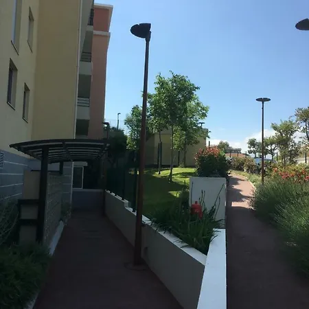 Apartment Studio Proche De La Plage Antibes